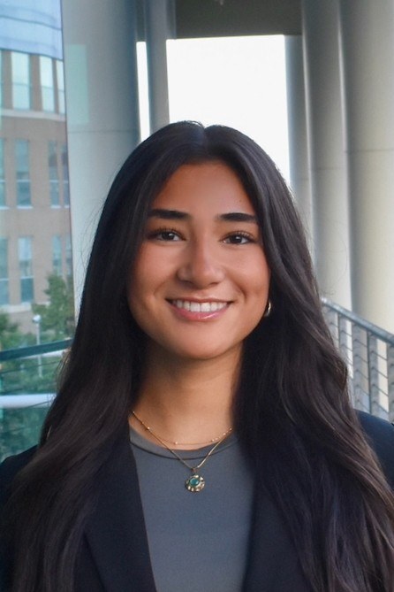 Headshot of Darya T., Financeable student